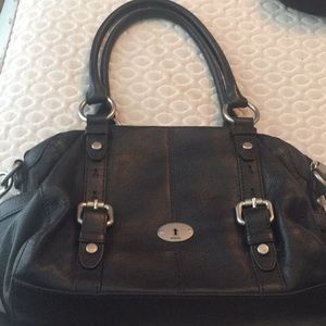 Fossil bag with cross body strap